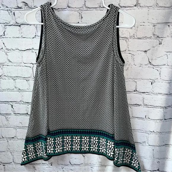 Max Studio Women’s Geometric Black and Green Tunic Style Business Casual Blouse - Picture 2 of 5